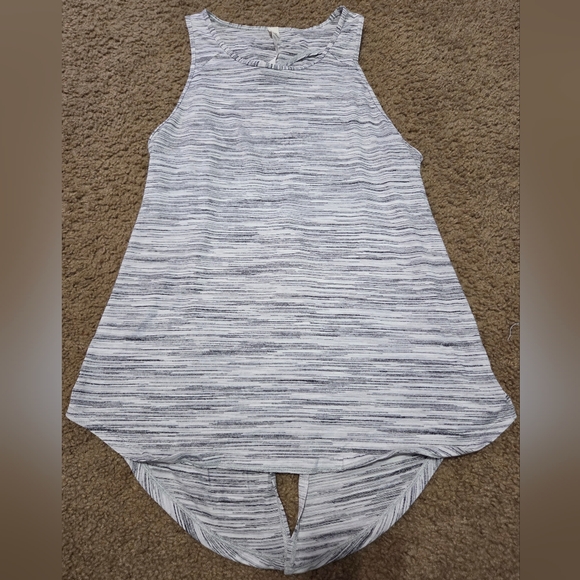 Lululemon athletica Open Back Tank Top Size 6 - Picture 1 of 5